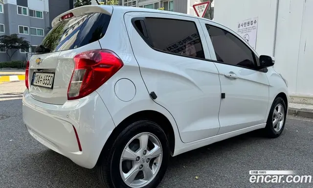 Chevrolet Spark 2021 1.0 автомат (гидро), миниатюра 3