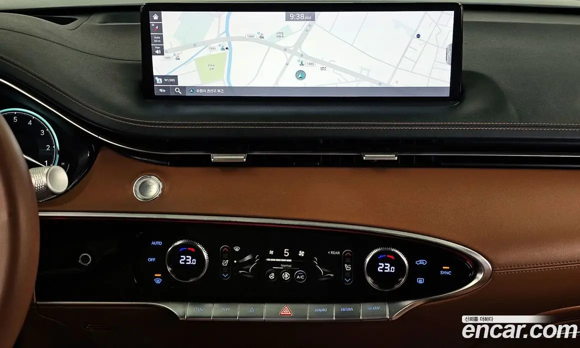 Genesis GV70 2021 2.5 автомат (гидро), фото 14 Genesis GV70 2021 2.5 автомат (гидро), фото 14