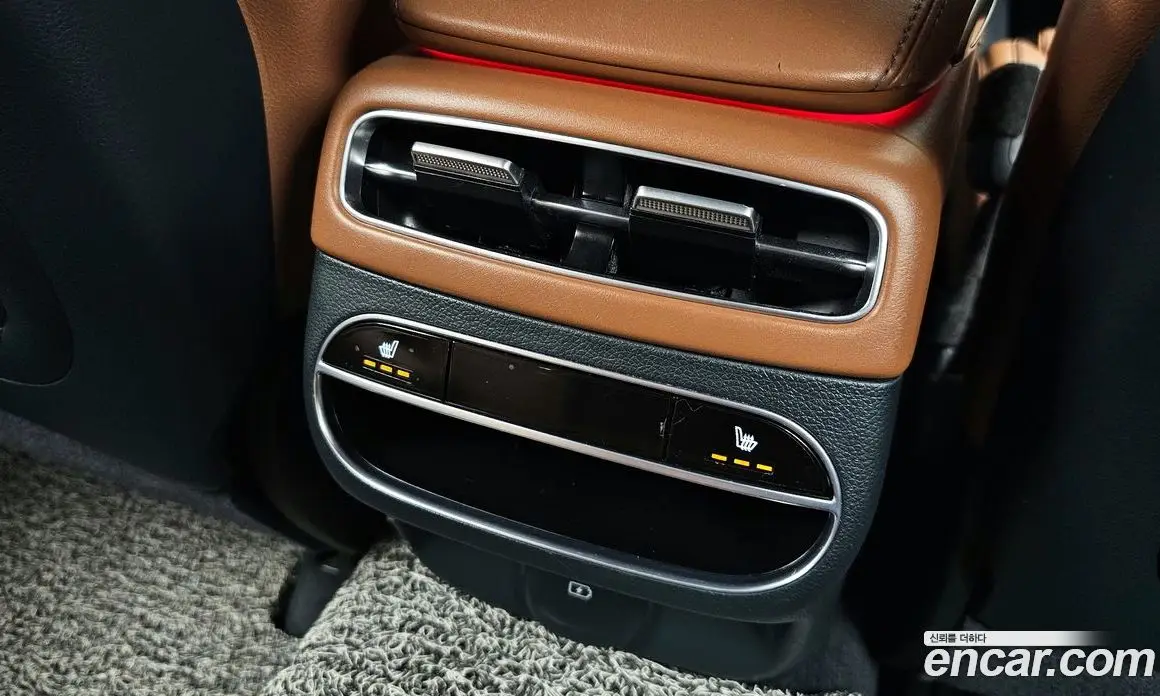 Genesis GV70 2021 2.5 автомат (гидро), фото 19 Genesis GV70 2021 2.5 автомат (гидро), фото 19