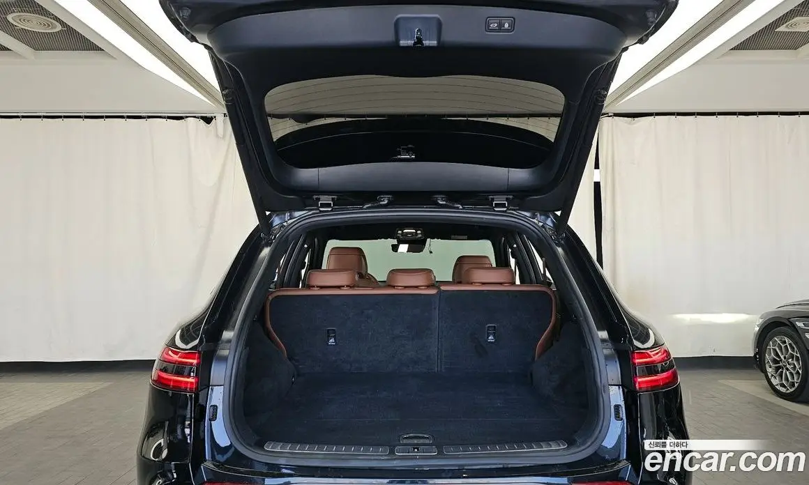 Genesis GV70 2021 2.5 автомат (гидро), фото 20 Genesis GV70 2021 2.5 автомат (гидро), фото 20