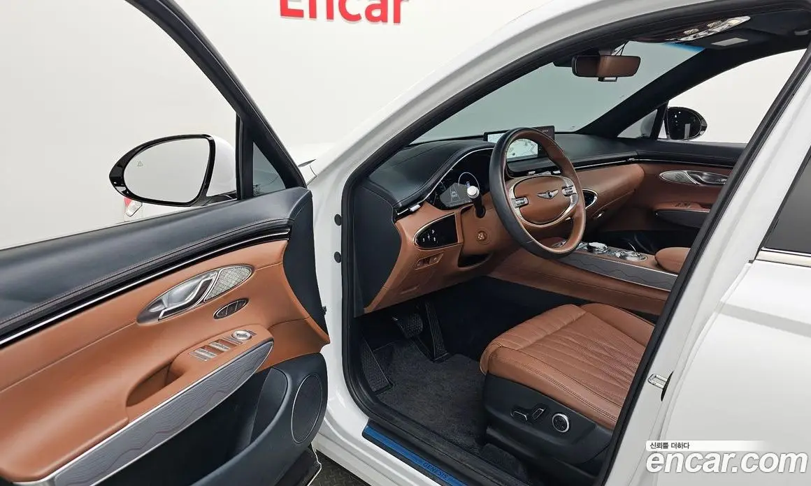 Genesis GV70 2023 2.5 автомат (гидро), фото 12