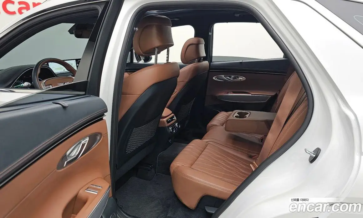 Genesis GV70 2023 2.5 автомат (гидро), фото 15