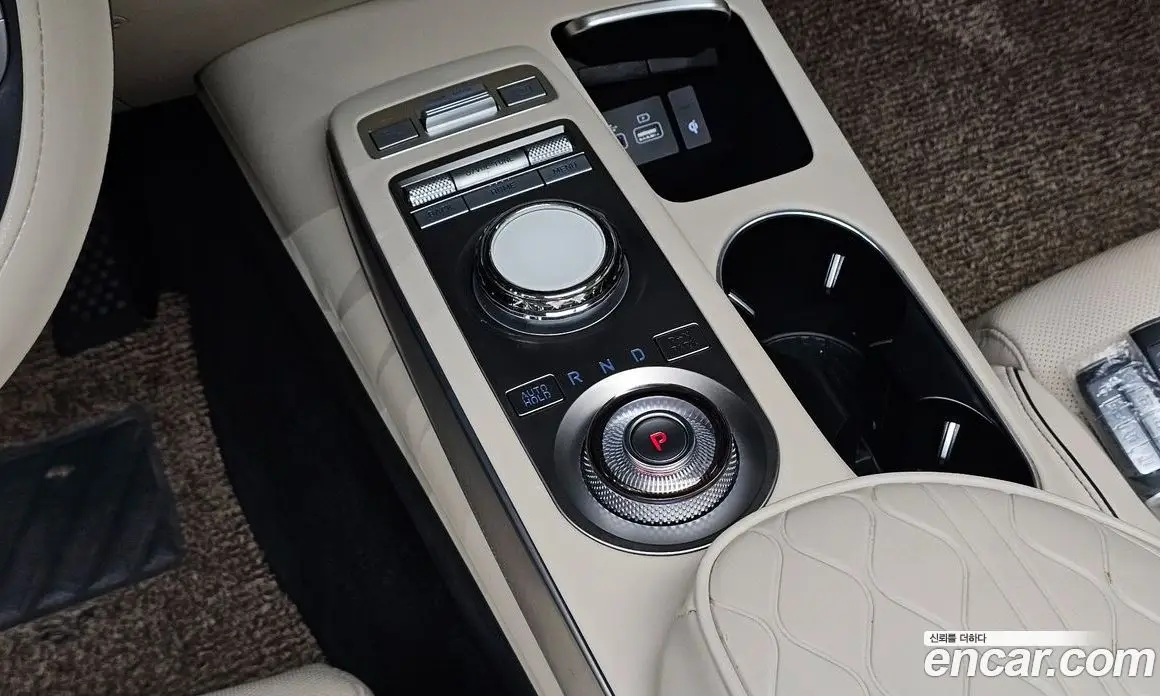 Genesis GV70 2024 2.5 автомат (гидро), фото 9