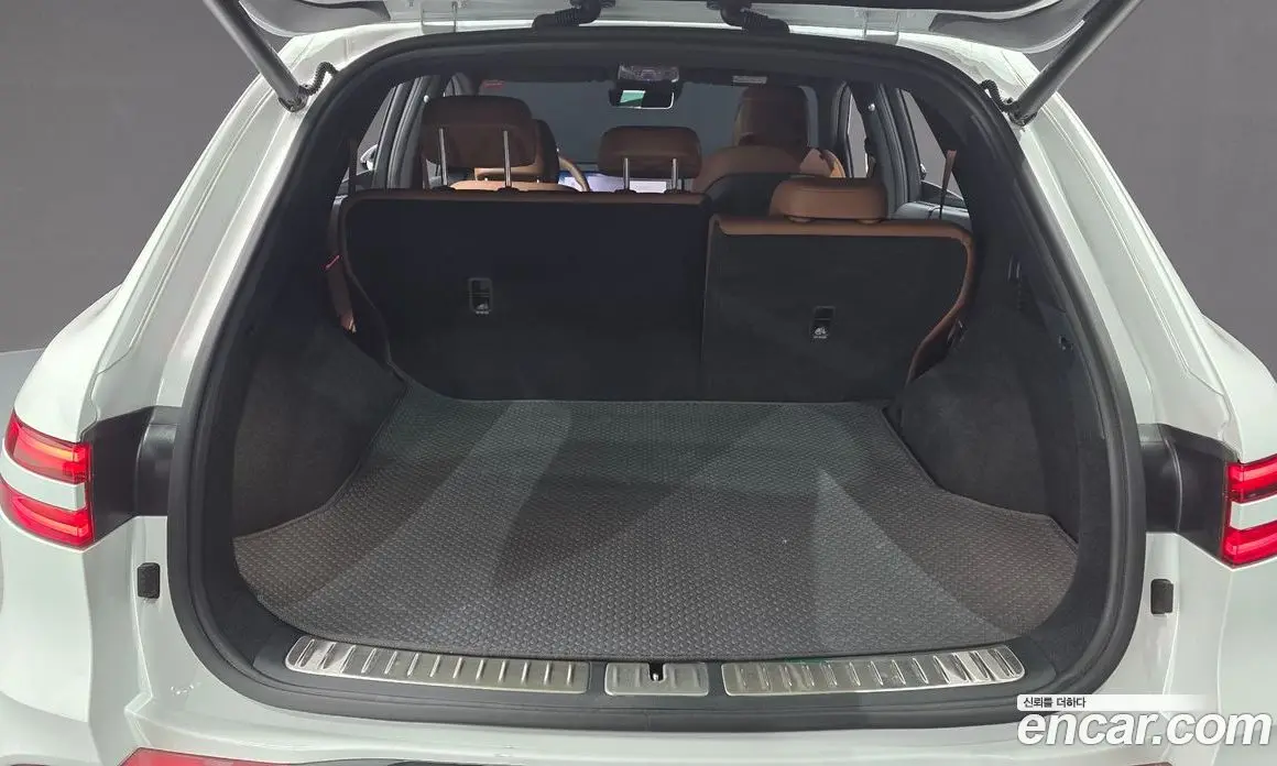 Genesis GV70 2025 2.5 автомат (гидро), фото 24