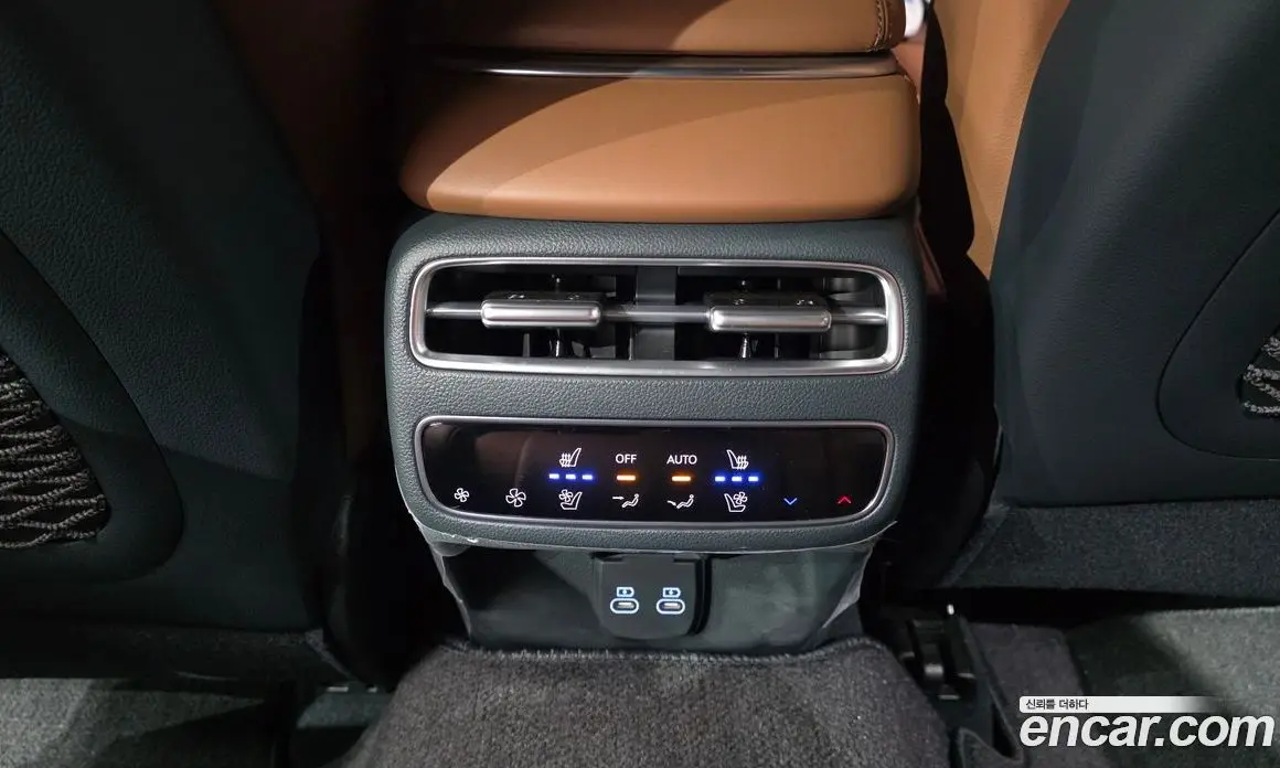 Genesis GV70 2025 2.5 автомат (гидро), фото 34