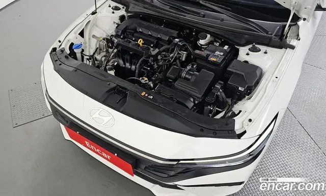 Hyundai Avante 2023 1.6 автомат (гидро), миниатюра 6