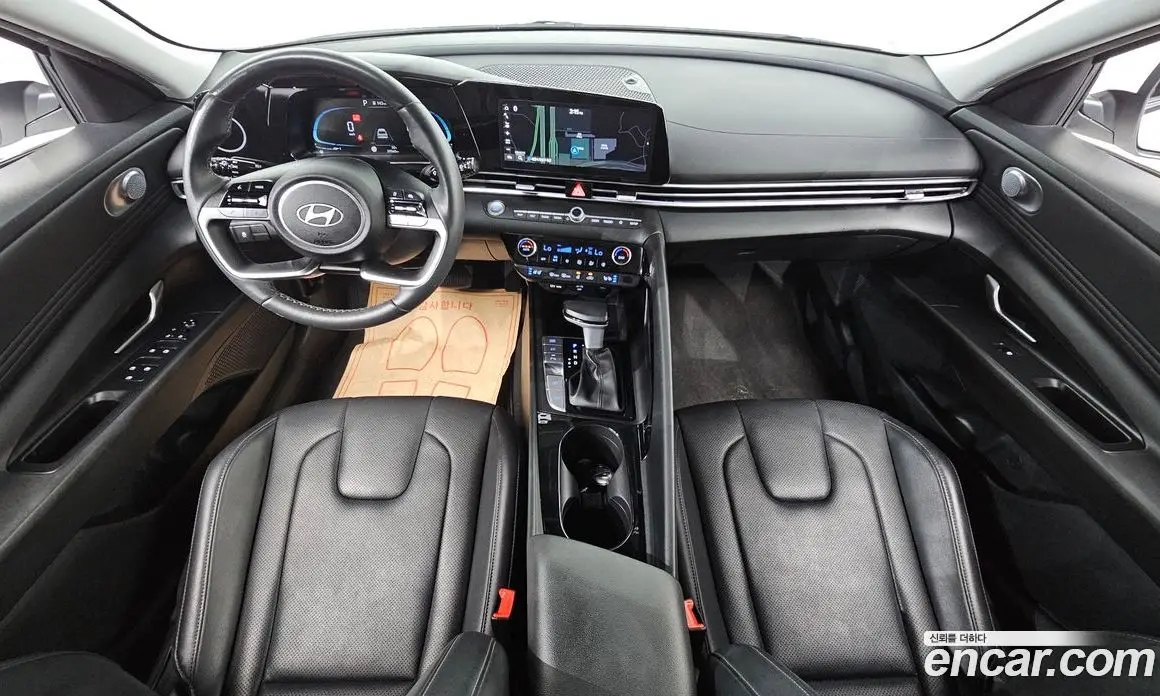 Hyundai Avante 2023 1.6 автомат (гидро), фото 7