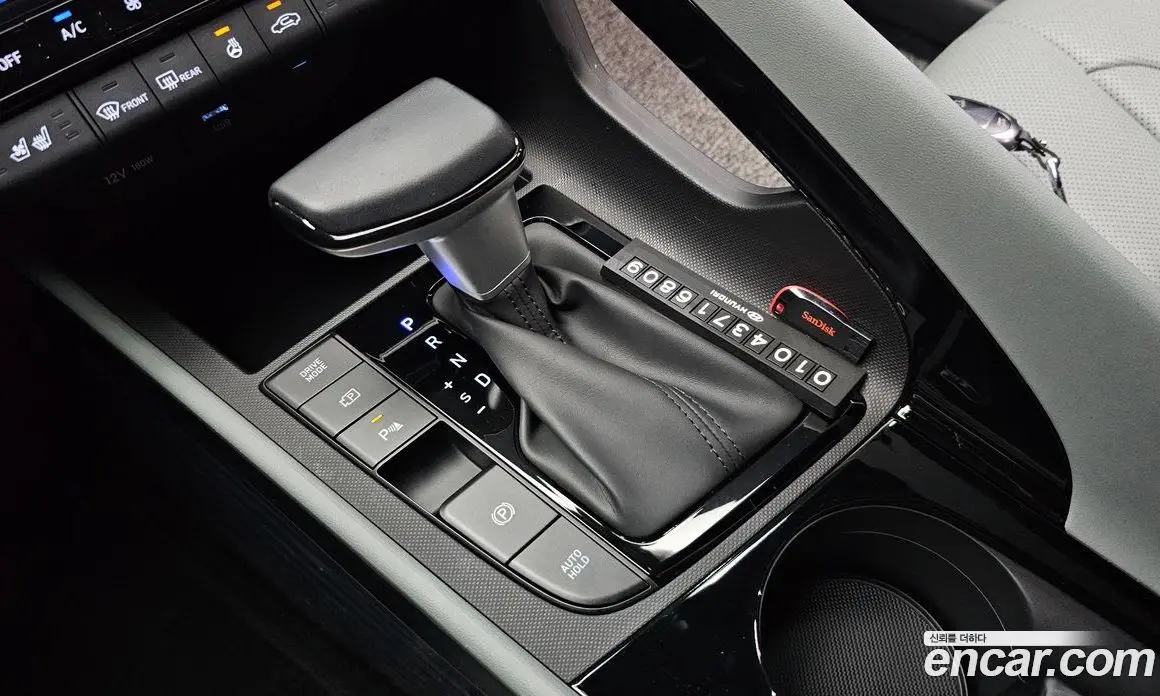 Hyundai Avante 2025 1.6 автомат (гидро), фото 12