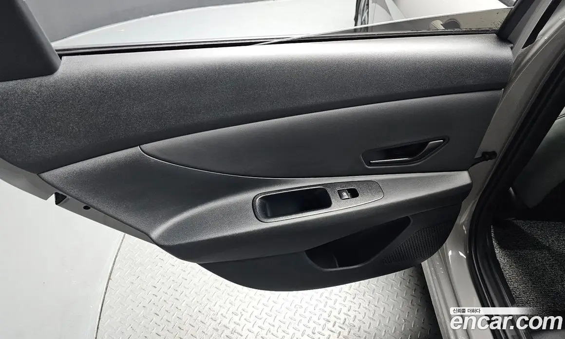 Hyundai Avante 2025 1.6 автомат (гидро), фото 15