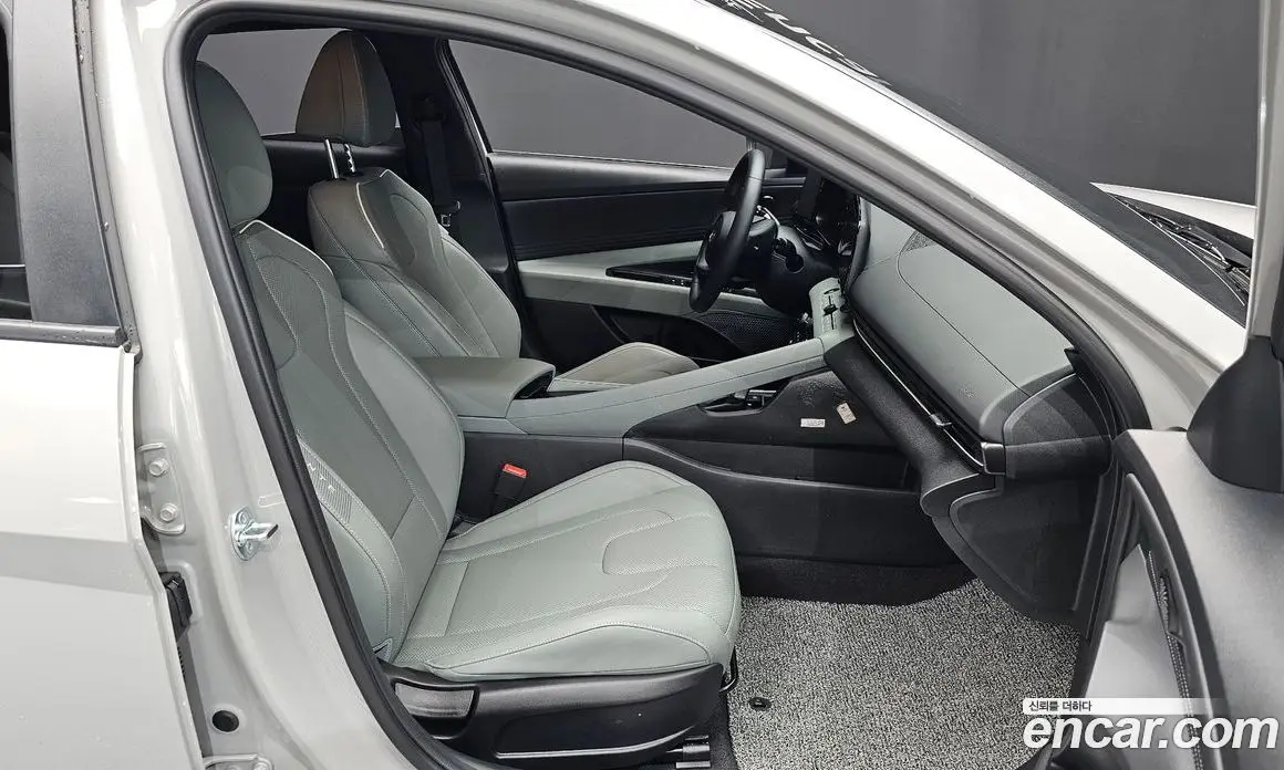 Hyundai Avante 2025 1.6 автомат (гидро), фото 16