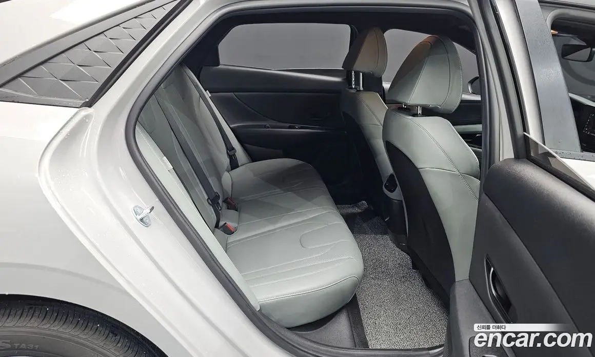 Hyundai Avante 2025 1.6 автомат (гидро), фото 17