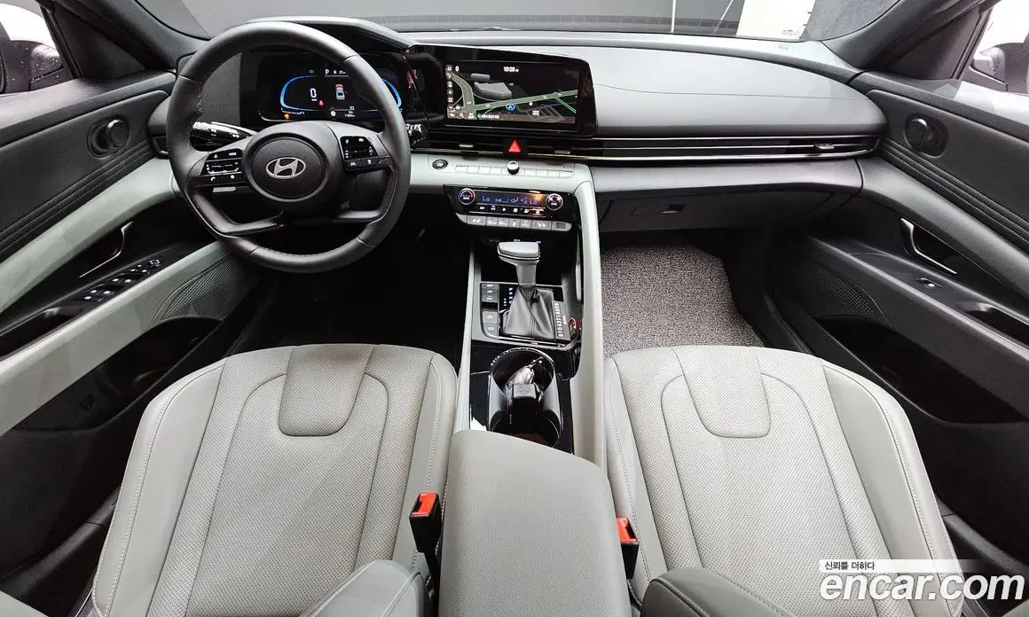Hyundai Avante 2025 1.6 автомат (гидро), фото 10