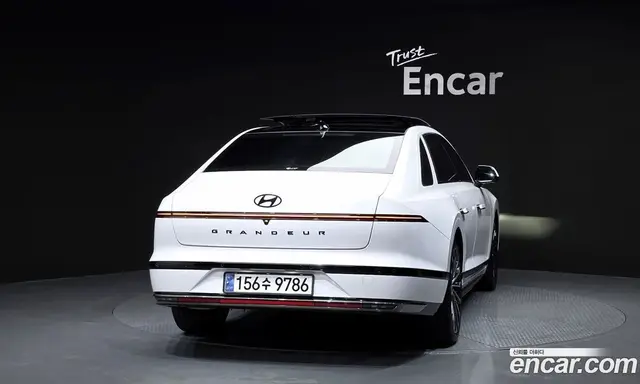 Hyundai Grandeur 2023 1.6 автомат (гидро), миниатюра 4