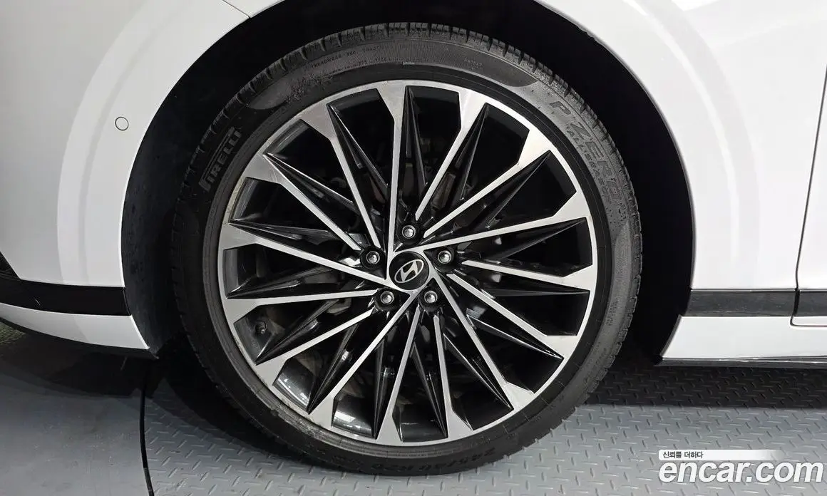 Hyundai Grandeur 2023 1.6 автомат (гидро), фото 5