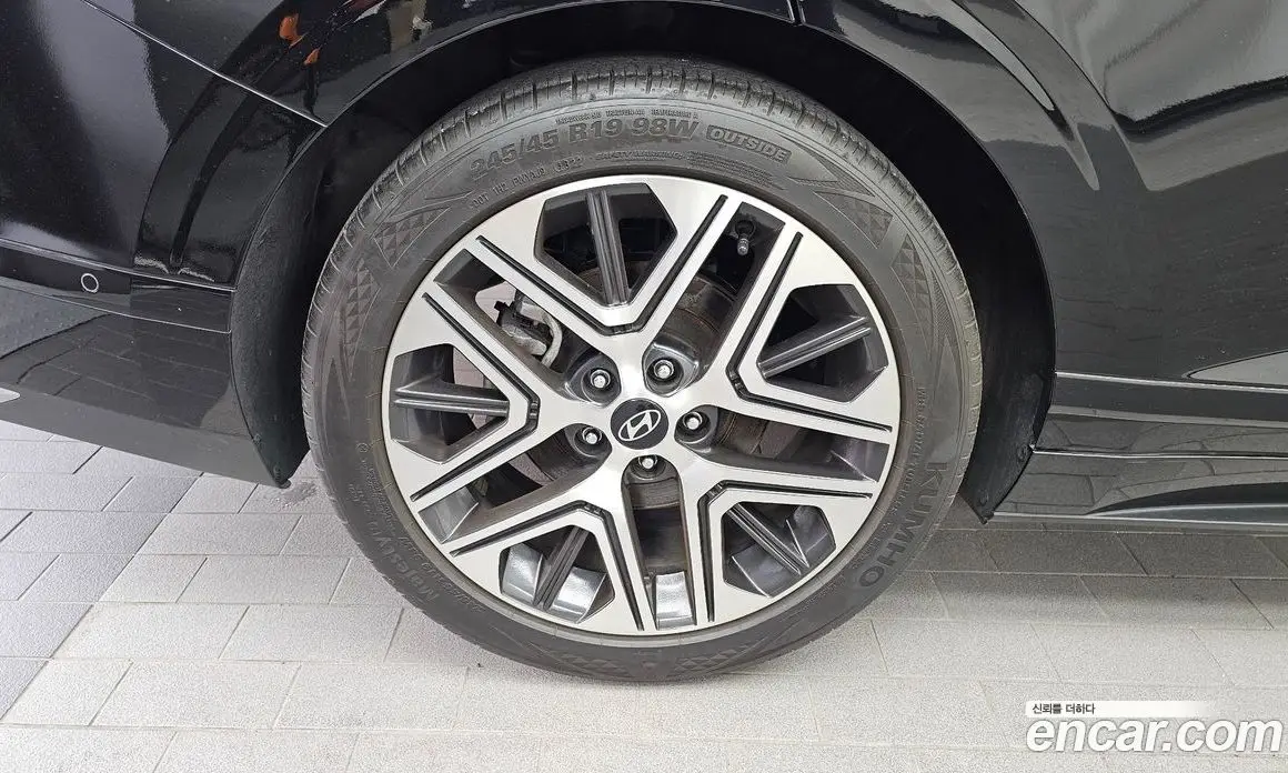 Hyundai Grandeur 2023 2.5 автомат (гидро), фото 5