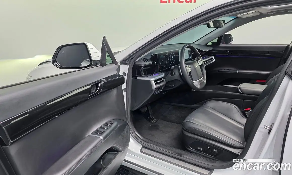 Hyundai Grandeur 2023 1.6 автомат (гидро), фото 13