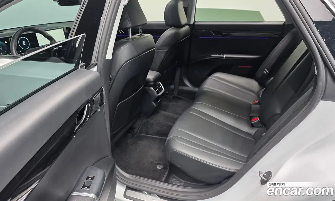 Hyundai Grandeur 2023 1.6 автомат (гидро), фото 18