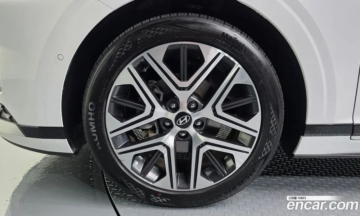 Hyundai Grandeur 2023 1.6 автомат (гидро), фото 5