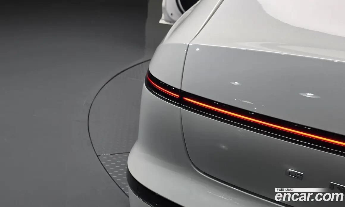 Hyundai Grandeur 2023 1.6 автомат (гидро), фото 9