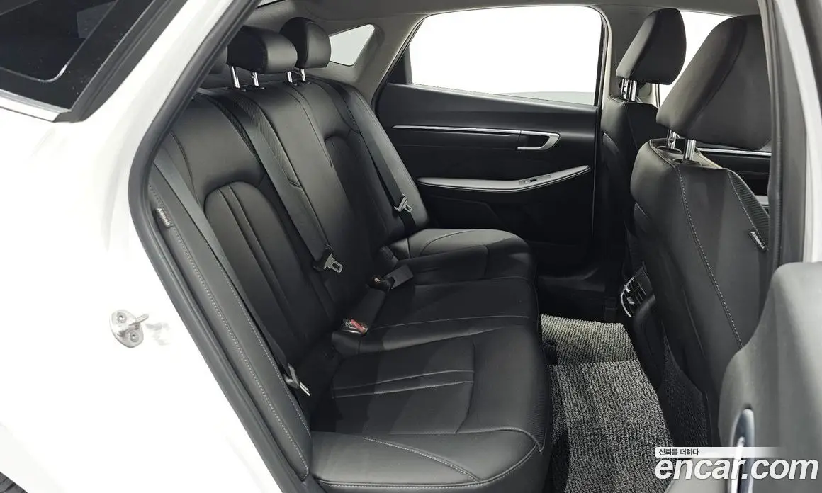 Hyundai Sonata 2023 2.0 автомат (гидро), фото 18