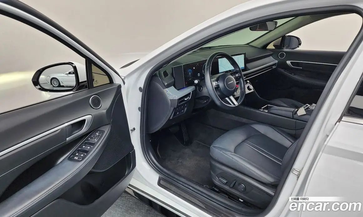 Hyundai Sonata 2024 2.0 автомат (гидро), фото 13