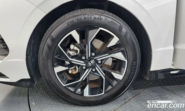 Hyundai Sonata 2024 2.0 автомат (гидро), миниатюра 5