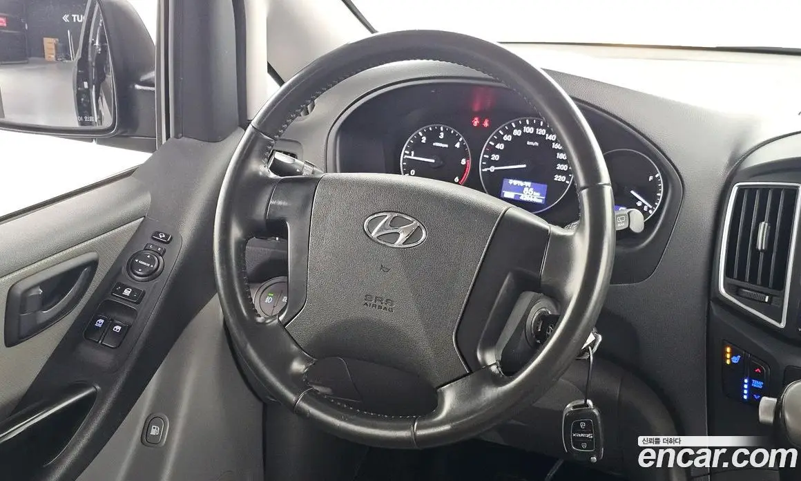 Hyundai Starex 2020 2.5 автомат (гидро), фото 13