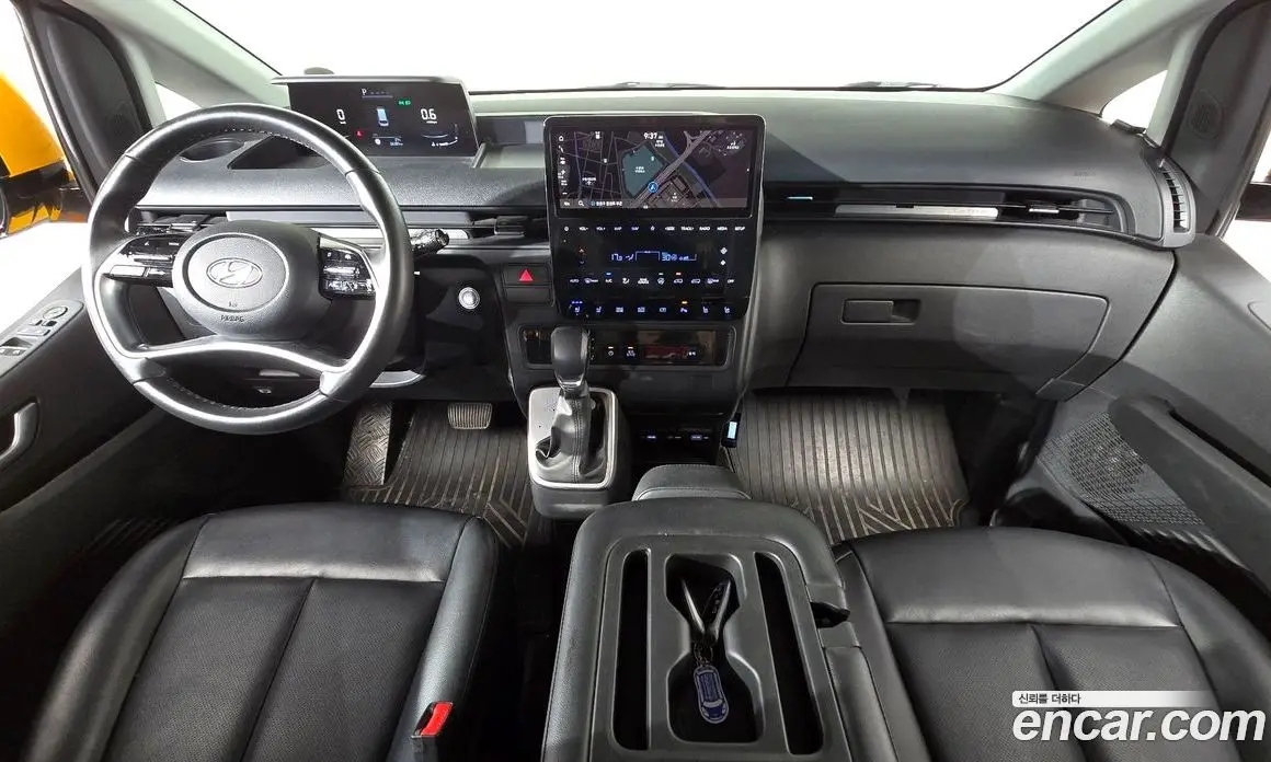 Hyundai Staria 2022 3.5 автомат (гидро), фото 10