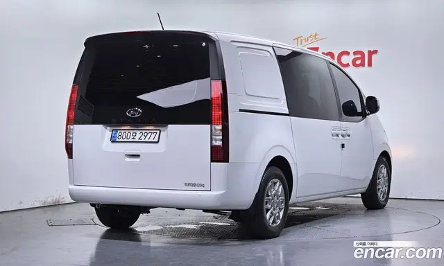 Hyundai Staria 2023 3.5 автомат (гидро), миниатюра 2