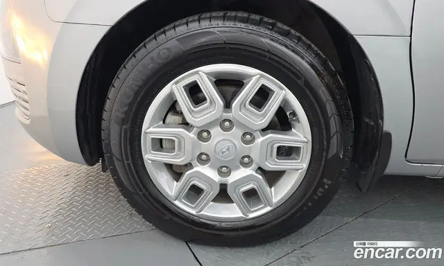 Hyundai Staria 2023 2.2 автомат (гидро), миниатюра 5