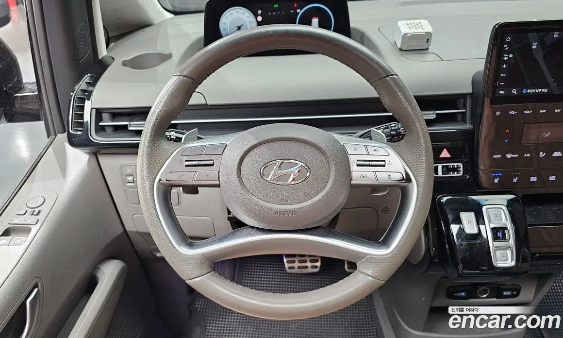 Hyundai Staria 2024 2.2 автомат (гидро), фото 13