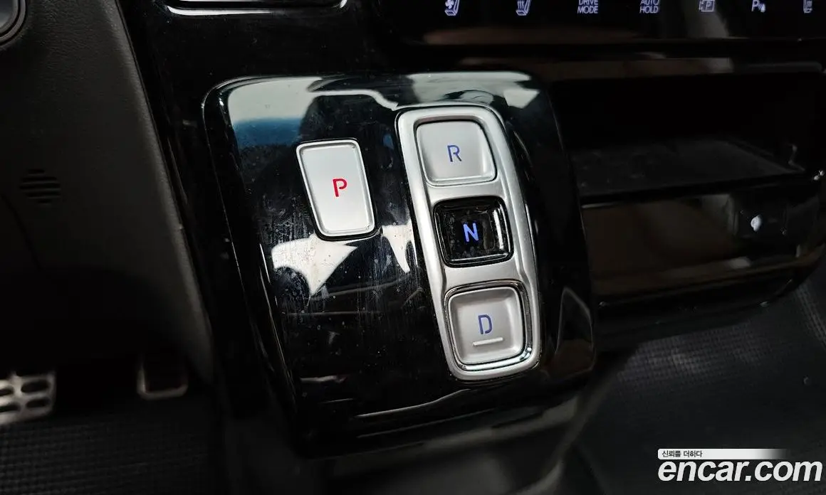 Hyundai Staria 2024 2.2 автомат (гидро), фото 9
