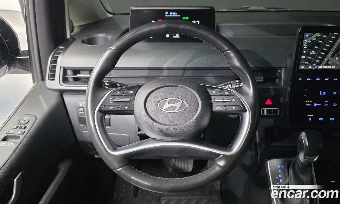 Hyundai Staria 2024 2.2 автомат (гидро), фото 18
