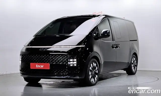 Hyundai Staria 2025 2.2 автомат (гидро), миниатюра 1