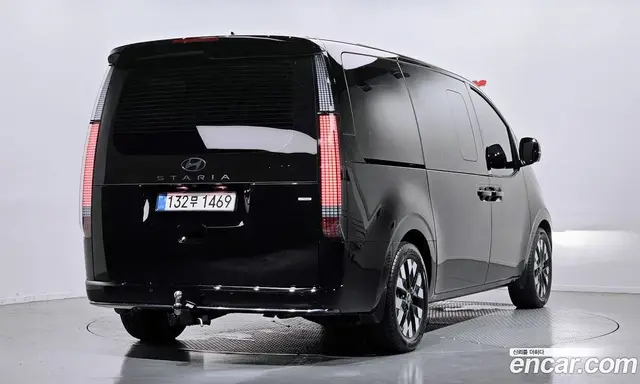 Hyundai Staria 2025 2.2 автомат (гидро), миниатюра 2