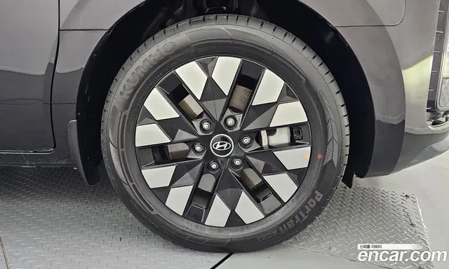 Hyundai Staria 2025 2.2 автомат (гидро), миниатюра 7