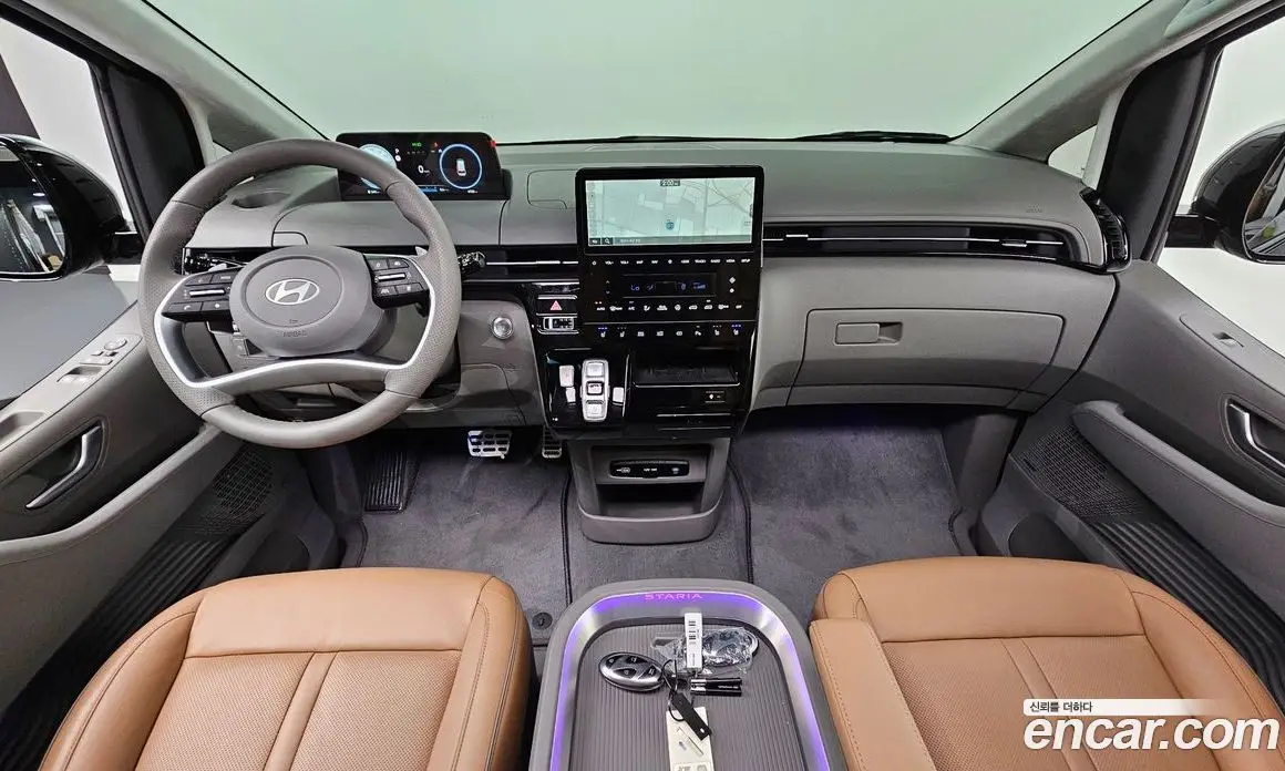 Hyundai Staria 2025 2.2 автомат (гидро), фото 10