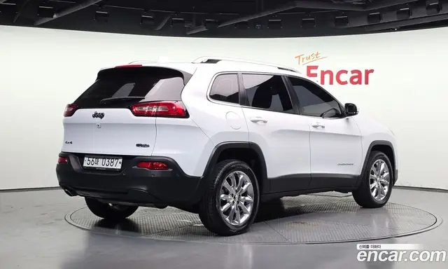Jeep Cherokee 2016 2.4 автомат (гидро), миниатюра 2