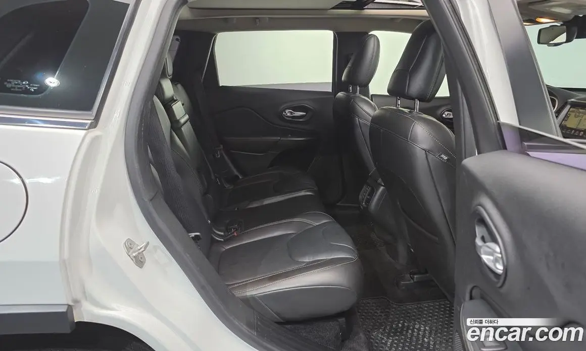 Jeep Cherokee 2016 2.4 автомат (гидро), фото 11