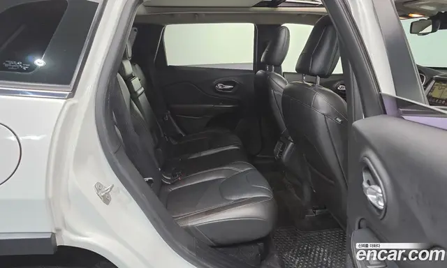 Jeep Cherokee 2016 2.4 автомат (гидро), миниатюра 11