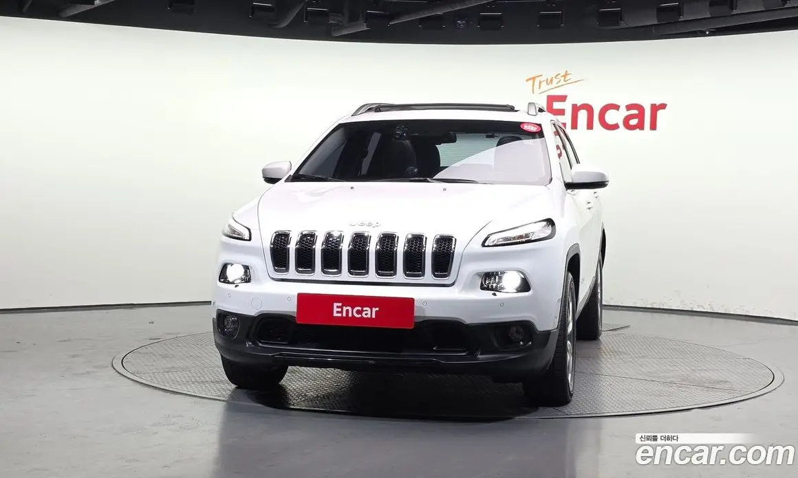 Jeep Cherokee 2016 2.4 автомат (гидро), фото 3