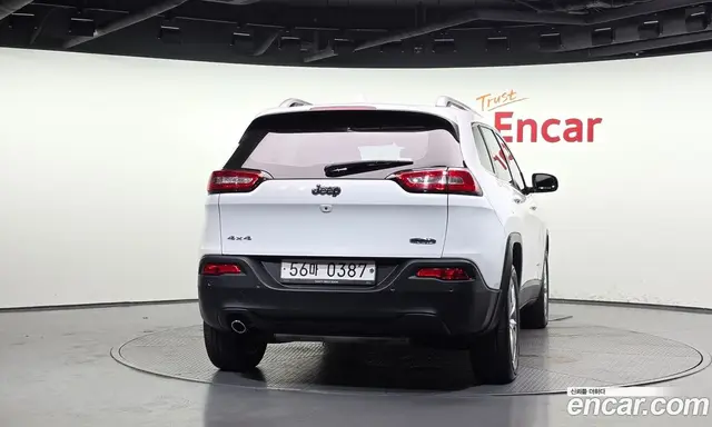 Jeep Cherokee 2016 2.4 автомат (гидро), миниатюра 4