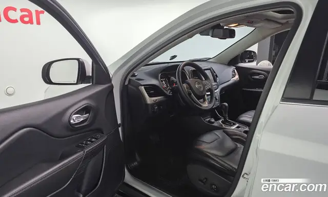 Jeep Cherokee 2016 2.4 автомат (гидро), миниатюра 10