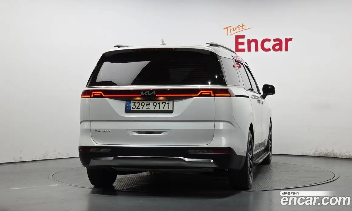 Kia Carnival 2022 3.5 автомат (гидро), фото 4