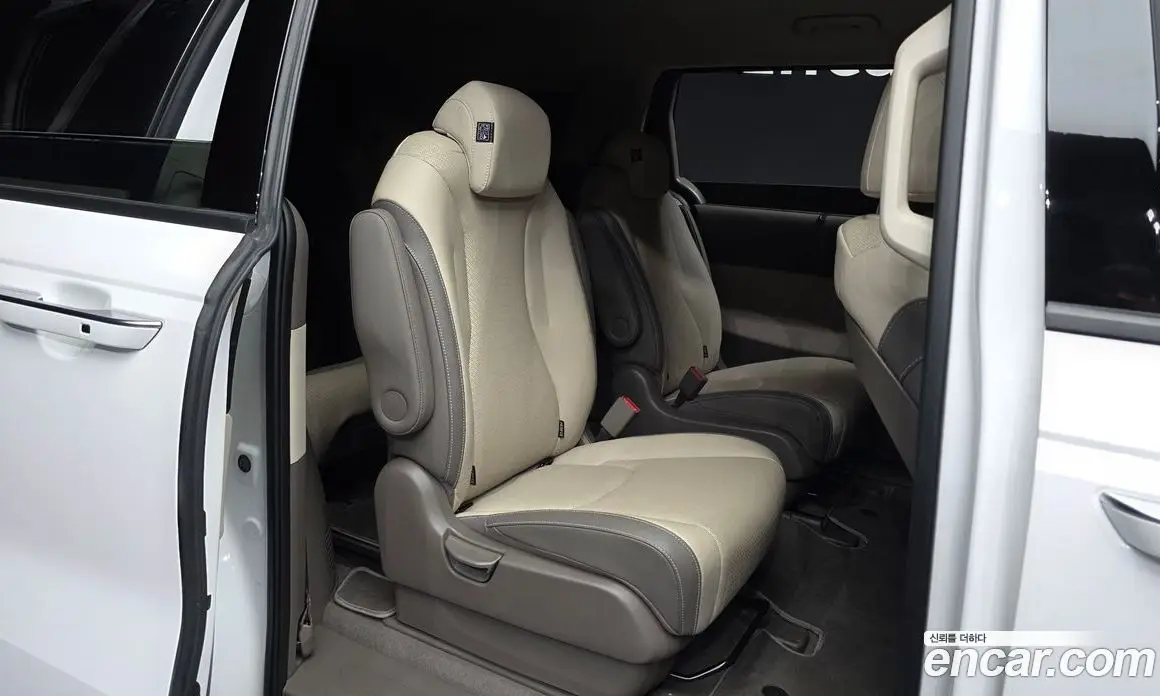 Kia Carnival 2024 3.5 автомат (гидро), фото 18