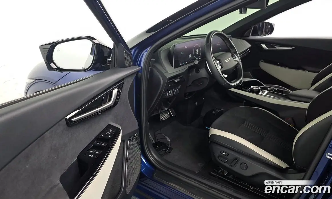 Kia EV6 2022 0.1 автомат (гидро), фото 13