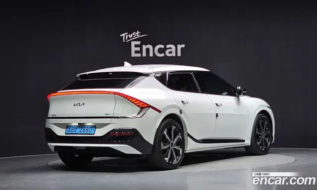 Kia EV6 2023 0.1 автомат (гидро), миниатюра 2