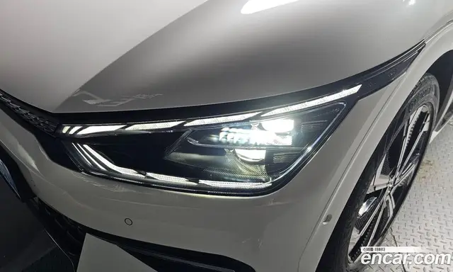 Kia EV6 2023 0.1 автомат (гидро), миниатюра 8