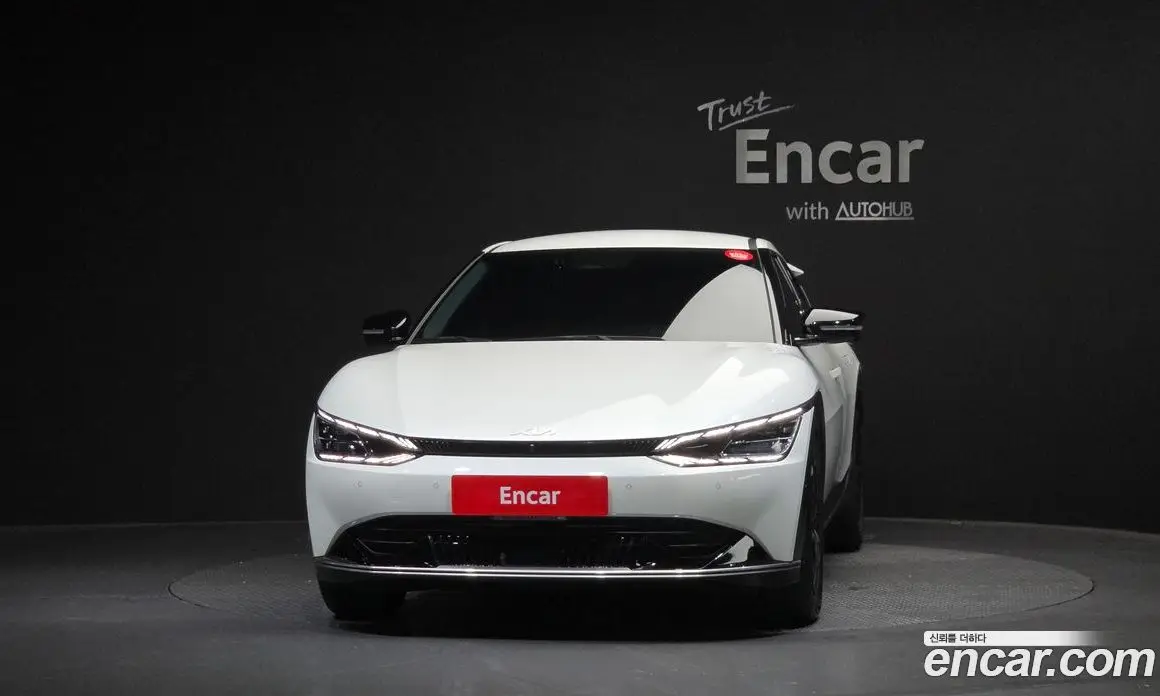 Kia EV6 2024 0.1 автомат (гидро), фото 3