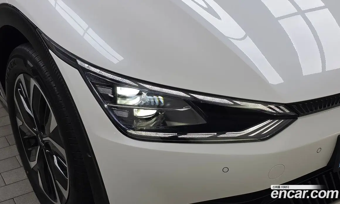 Kia EV6 2024 0.1 автомат (гидро), фото 8